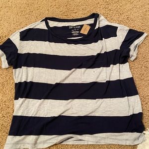 softest hollister shirt i know,size S BRAND NEW